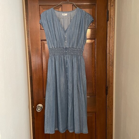 Size Large Sonoma Goods For Life® chambray blue smocked button-front midi dress - Picture 1 of 13